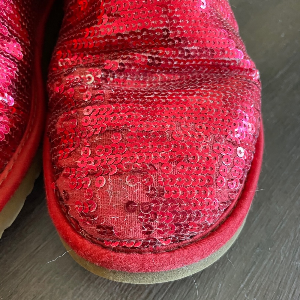 Red sequin Uggs - Picture 12 of 13
